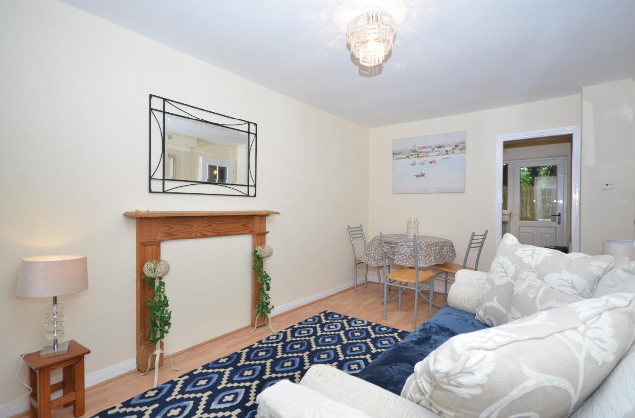 Bright Stylish 2 Bedroom Garden Apartment South Belfast Close To Everything Exterior foto