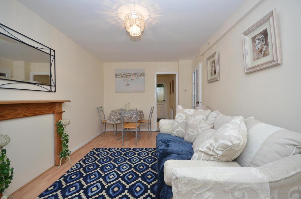 Bright Stylish 2 Bedroom Garden Apartment South Belfast Close To Everything Exterior foto